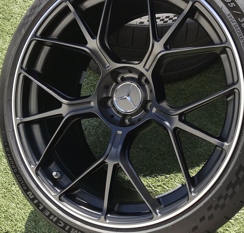Jante neuve  18' 5x112 pour class E Mercedes Gloss Black lip ET45  + 4PNEUS NEUFS 245/275 AT II SPORT CLASS E BERLIN TYRES.  9x18 et 8x18"