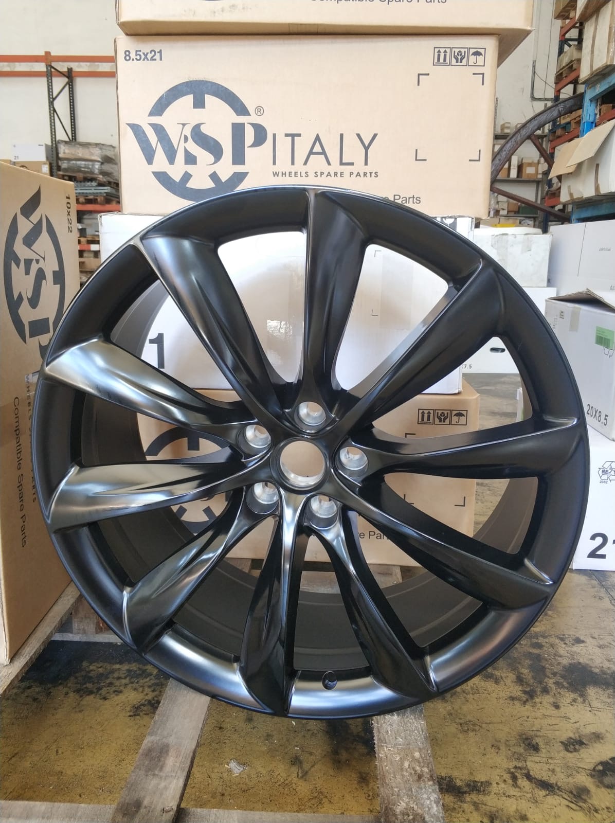 4 JANTES EVOQUE NOIR 20 5X108. 9x22"