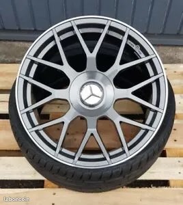 pack complet 4 jantes et 4 pneus neufs 225/45R17 Berlin TYres sport  pour Mercedes 7.5x17"