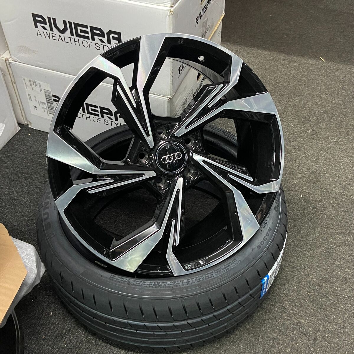 Jante neuve 19’ 5/112 look rs sport black polish 8x19"
