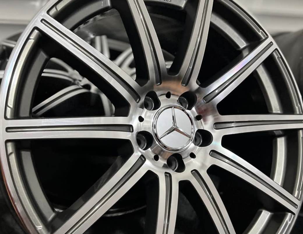 jante neuve 18'' 5x112 look kt sport AMG Anthracite polish pour Mercedes 8x18"